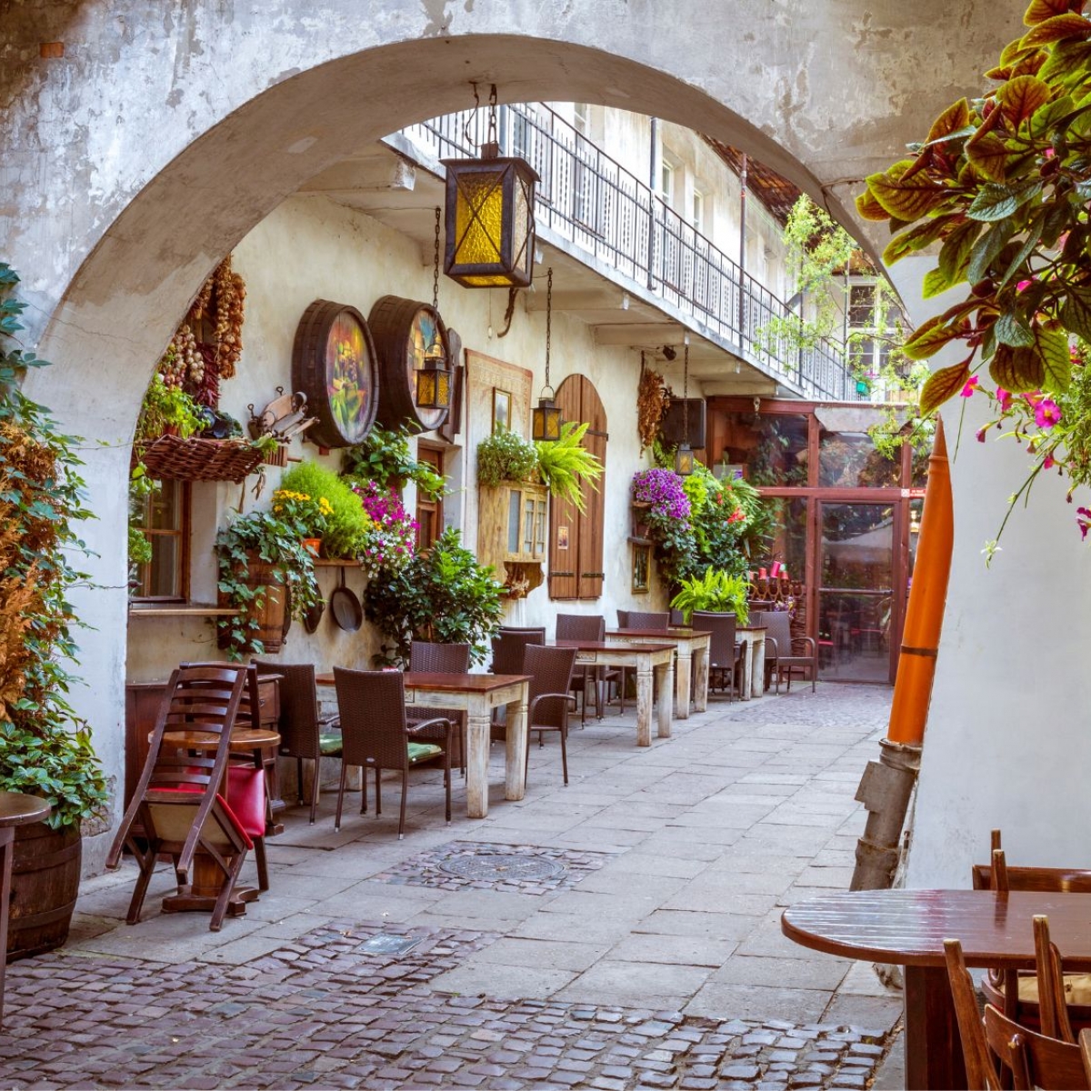 Explore Kazimierz Jewish Quarter In Krakow Audioguide Walking Tour